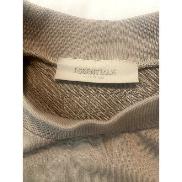 Essentials Short Sleeve Crewneck Sweatshirt Mens Sz Medium - Beige - Picture 6 of 7